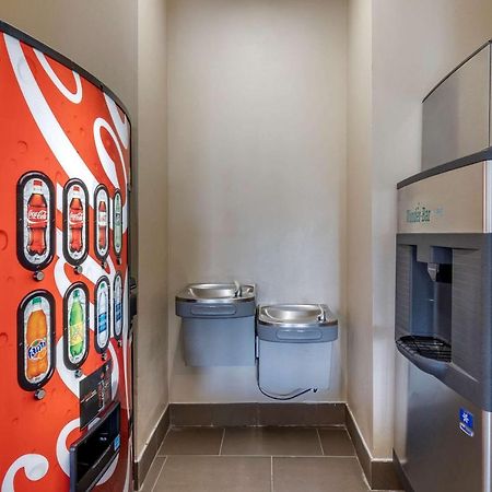 Comfort Inn & Suites Greenville I-70 Dış mekan fotoğraf