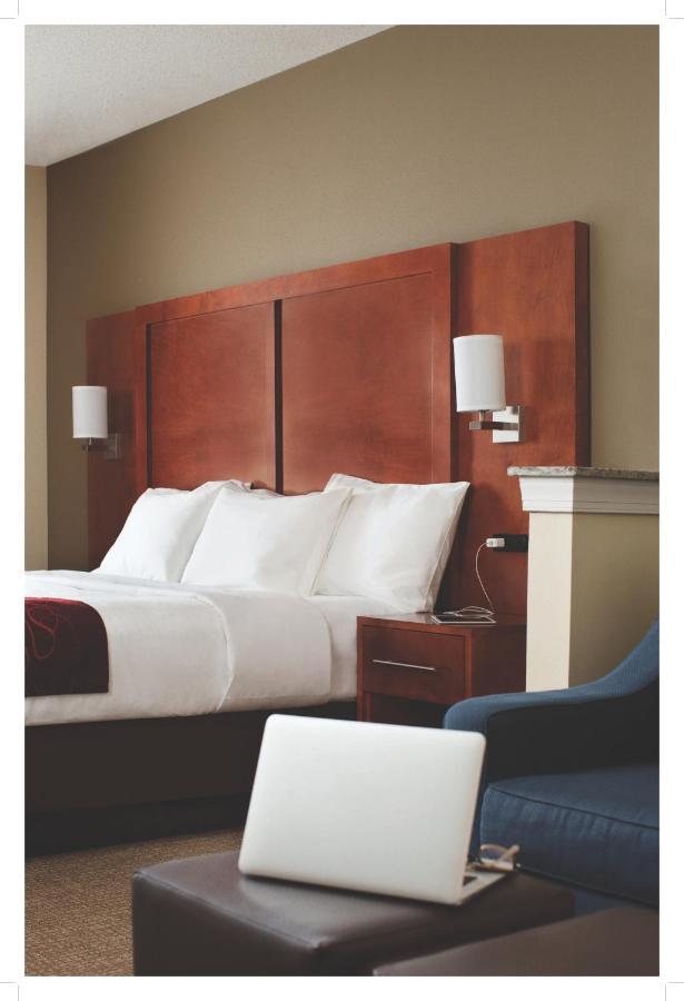 Comfort Inn & Suites Greenville I-70 Dış mekan fotoğraf