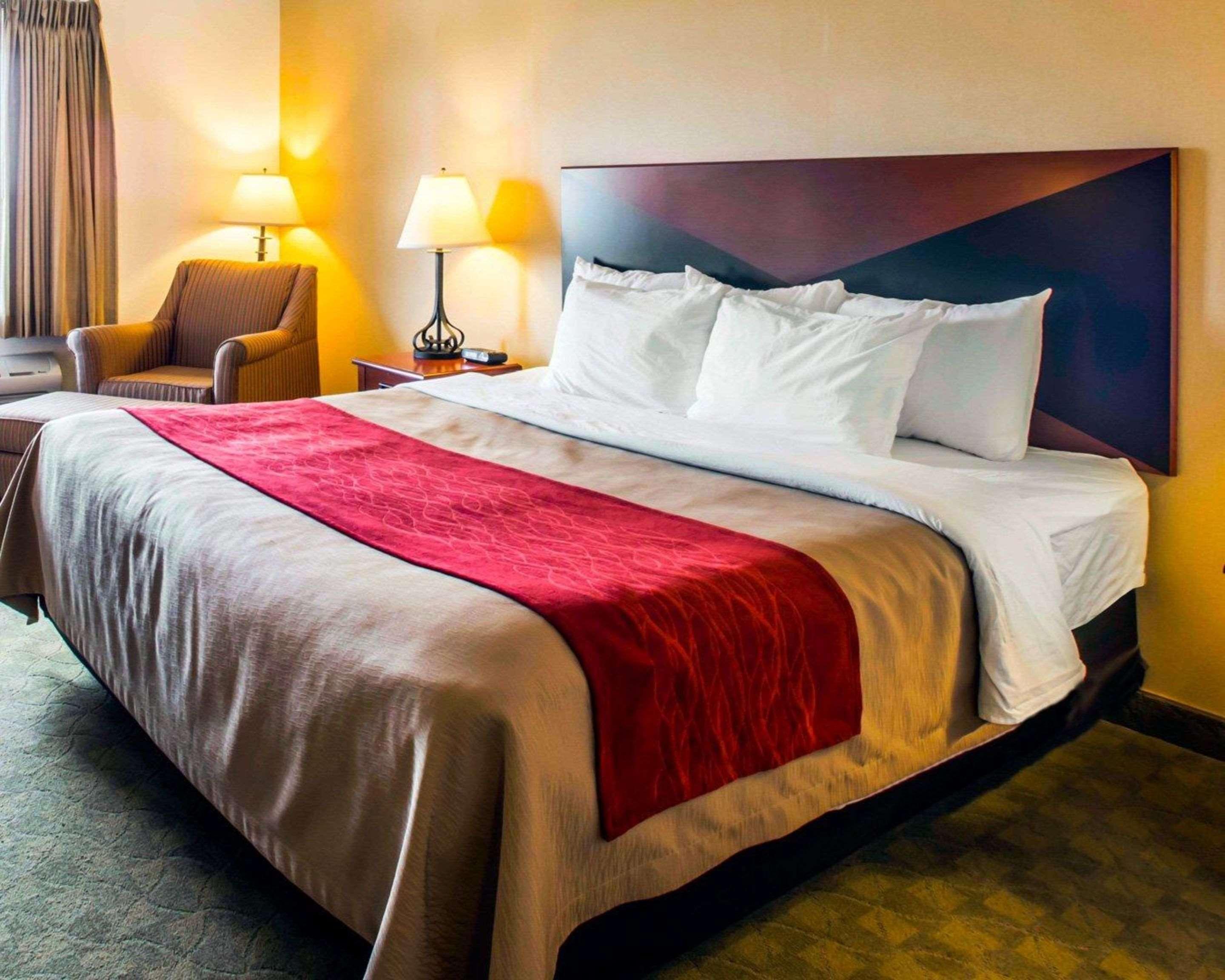 Comfort Inn & Suites Greenville I-70 Dış mekan fotoğraf
