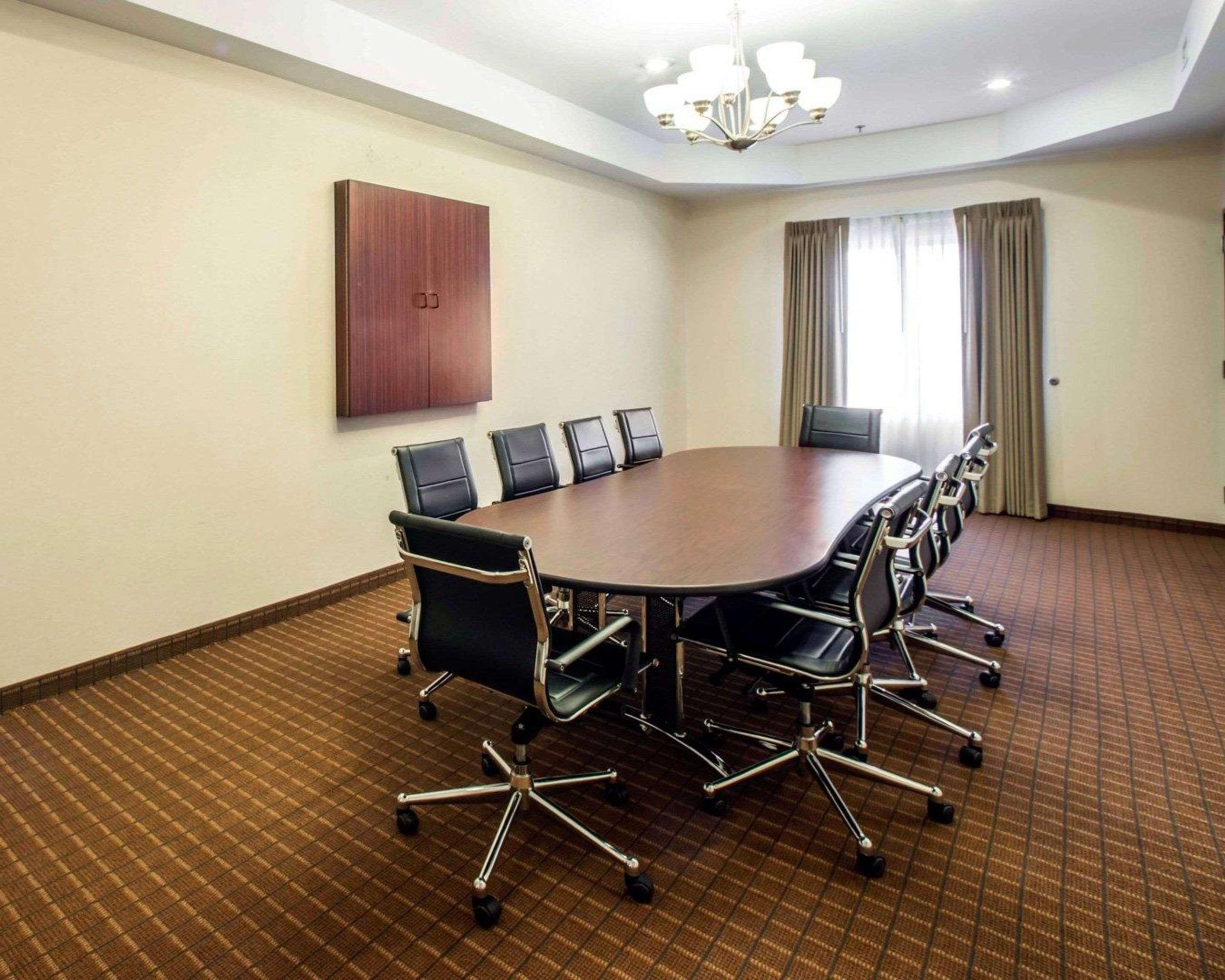 Comfort Inn & Suites Greenville I-70 Dış mekan fotoğraf
